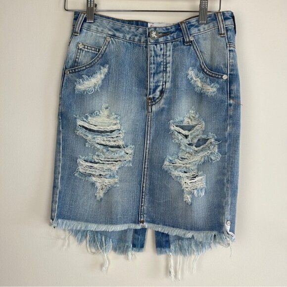 One Teaspoon Distressed Denim mini skirt 26 - Picture 4 of 6